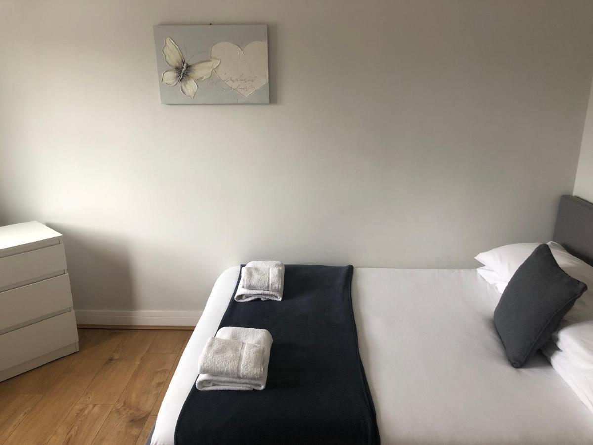 2 Bedroom Large First Floor Apartment With Free Parking Лафборо Экстерьер фото