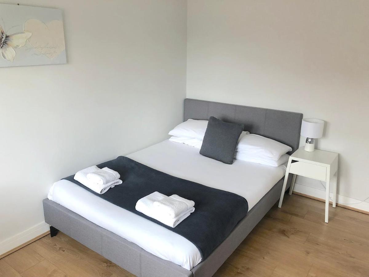 2 Bedroom Large First Floor Apartment With Free Parking Лафборо Экстерьер фото
