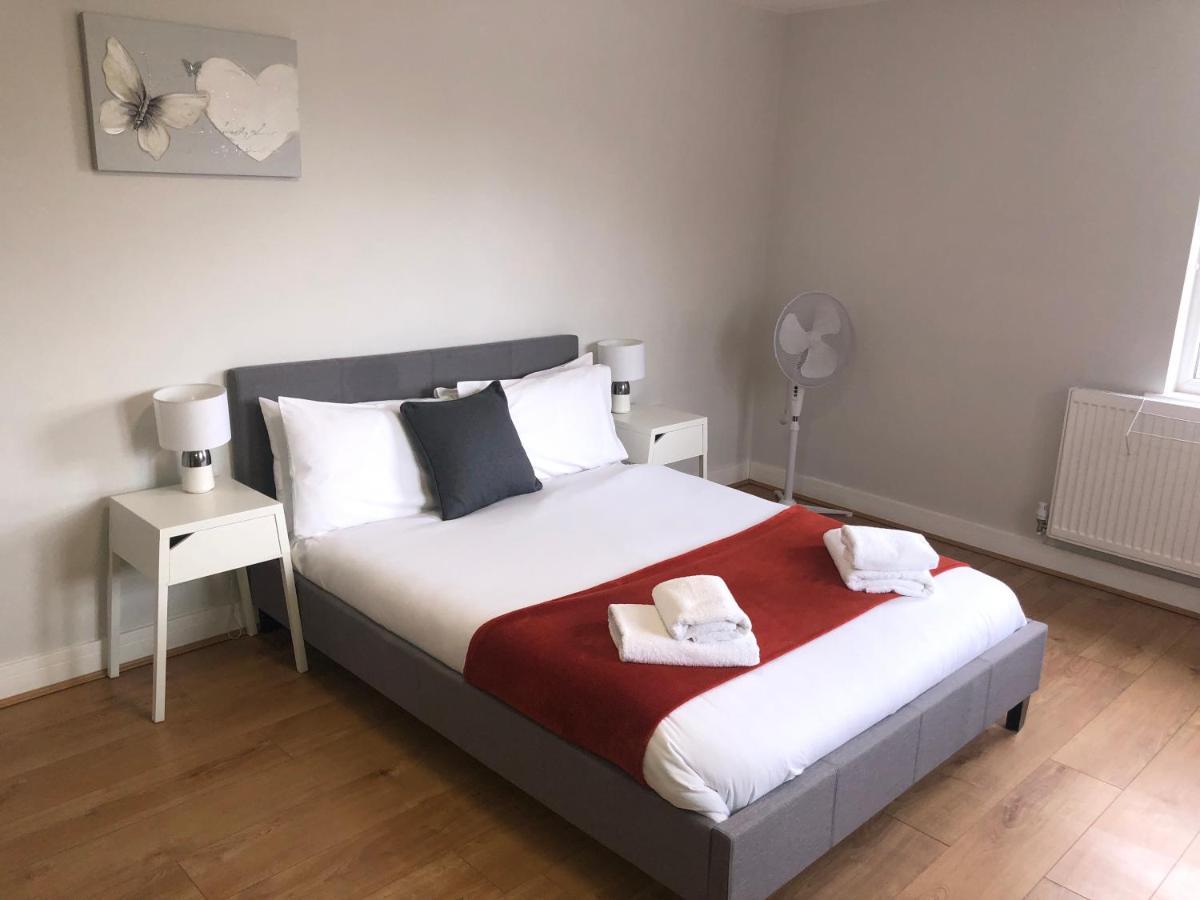 2 Bedroom Large First Floor Apartment With Free Parking Лафборо Экстерьер фото